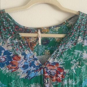 Free People boho print Maxi long sleeve tunic fastened with buttons size X Small